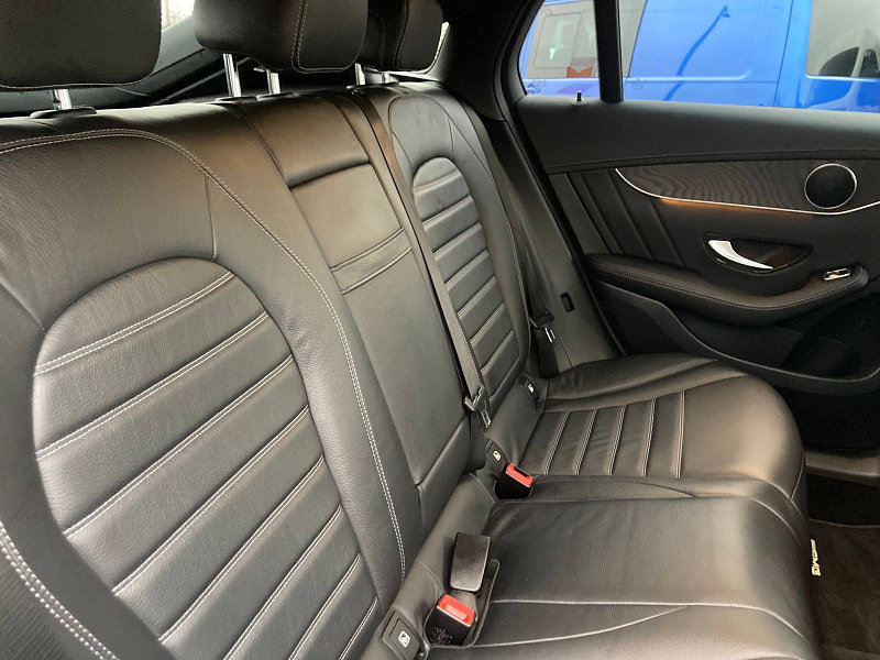 Mercedes-Benz GLC 2.0 GLC300 MHEV AMG Line (Premium) Coupe 5dr Petrol G-Tronic+ 4MATIC Euro 6 (s/s) (272 ps) 5dr Automatic 2026