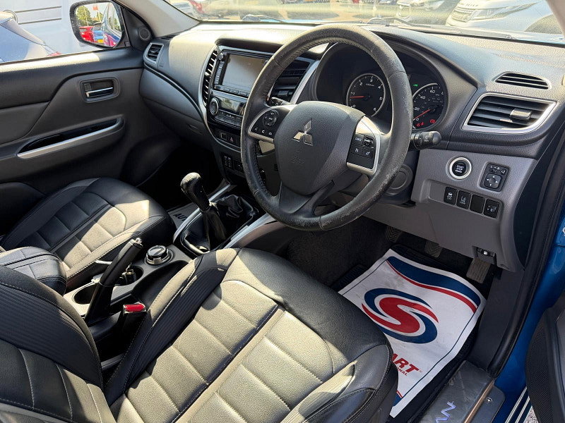 Mitsubishi L200 2.4 DI-D DC Barbarian Pickup Double Cab 4dr Diesel Manual 4WD Euro 5 (178 ps) 4dr Manual 2026