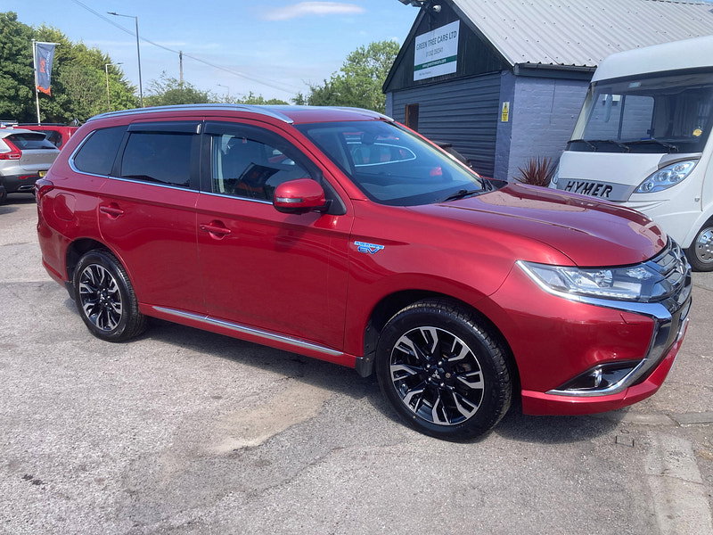 Mitsubishi Outlander 2.0h 12kWh 4h SUV 5dr Petrol Plug-in Hybrid CVT 4WD Euro 6 (s/s) (200 ps) 5dr Automatic 2026