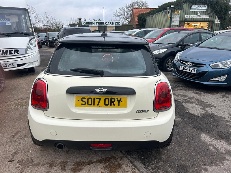 MINI Hatch 1.5 Cooper Hatchback 3dr Petrol Manual Euro 6 (s/s) (136 ps) 3dr Manual 2026
