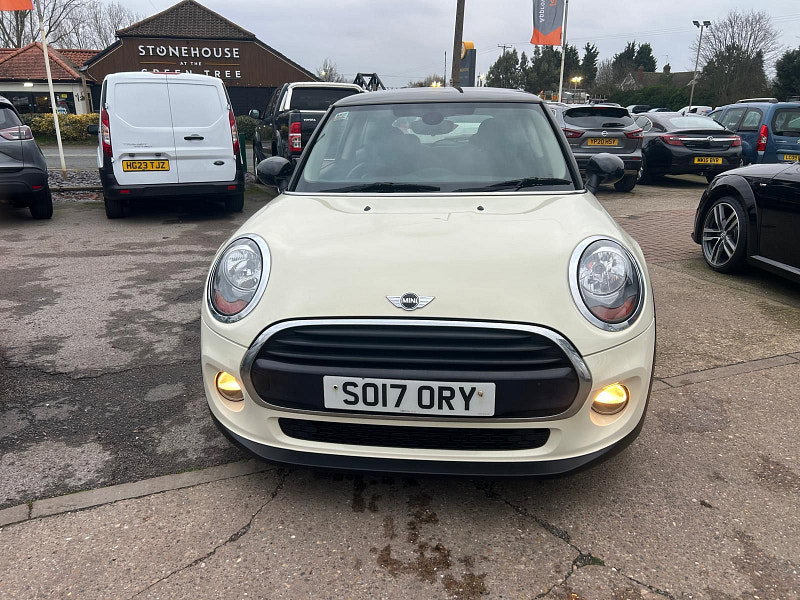 MINI Hatch 1.5 Cooper Hatchback 3dr Petrol Manual Euro 6 (s/s) (136 ps) 3dr Manual 2026