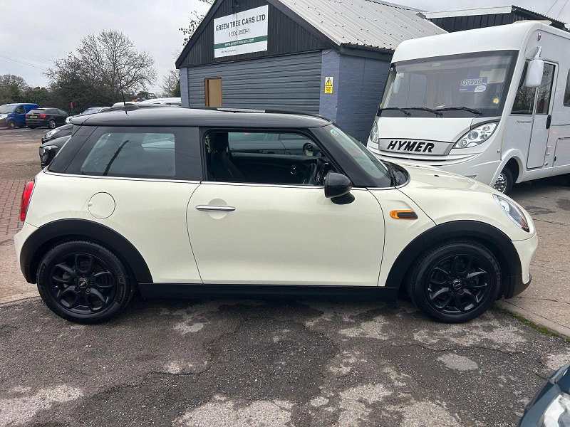 MINI Hatch 1.5 Cooper Hatchback 3dr Petrol Manual Euro 6 (s/s) (136 ps) 3dr Manual 2026