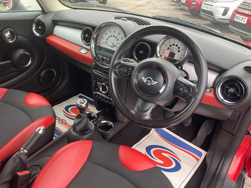 MINI Hatch 1.6 Cooper D Hatchback 3dr Diesel Manual Euro 5 (s/s) (112 ps) 3dr Manual 2026