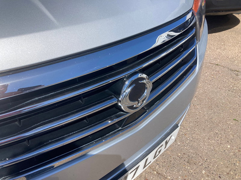 Ssangyong Turismo 2.2D ELX MPV 5dr Diesel T-Tronic 4WD Selectable Euro 6 (178 ps) 5dr Automatic 2026