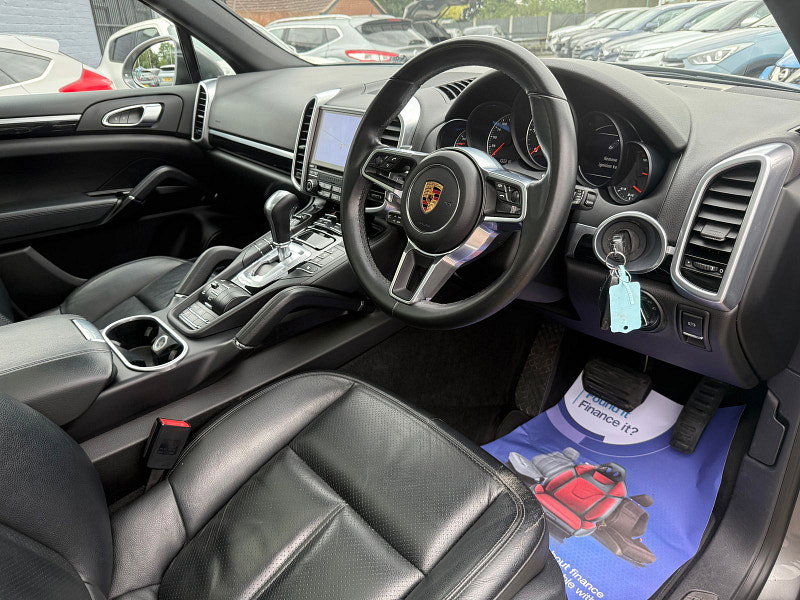 Porsche Cayenne 3.0 TD V6 SUV 5dr Diesel TiptronicS 4WD Euro 6 (s/s) (262 ps) 5dr Automatic 2026