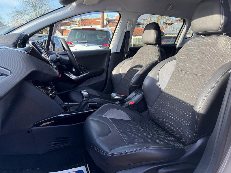 Peugeot 2008 BLUE HDI S/S ALLURE 5dr Manual 2026