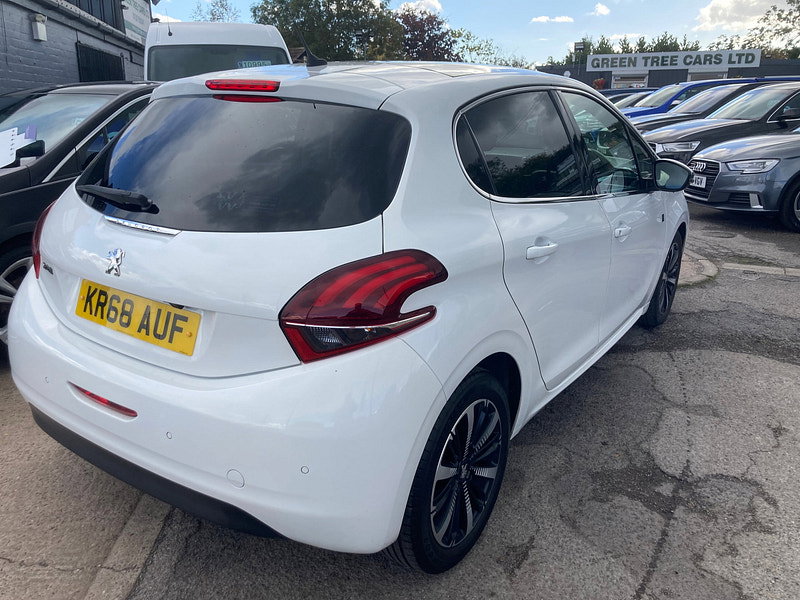 Peugeot 208 1.2 PureTech Tech Edition Hatchback 5dr Petrol Manual Euro 6 (s/s) (82 ps) 5dr Manual 2026