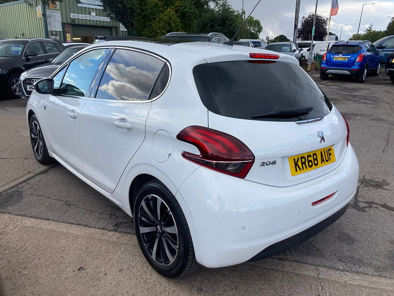 Peugeot 208 1.2 PureTech Tech Edition Hatchback 5dr Petrol Manual Euro 6 (s/s) (82 ps) 5dr Manual 2026
