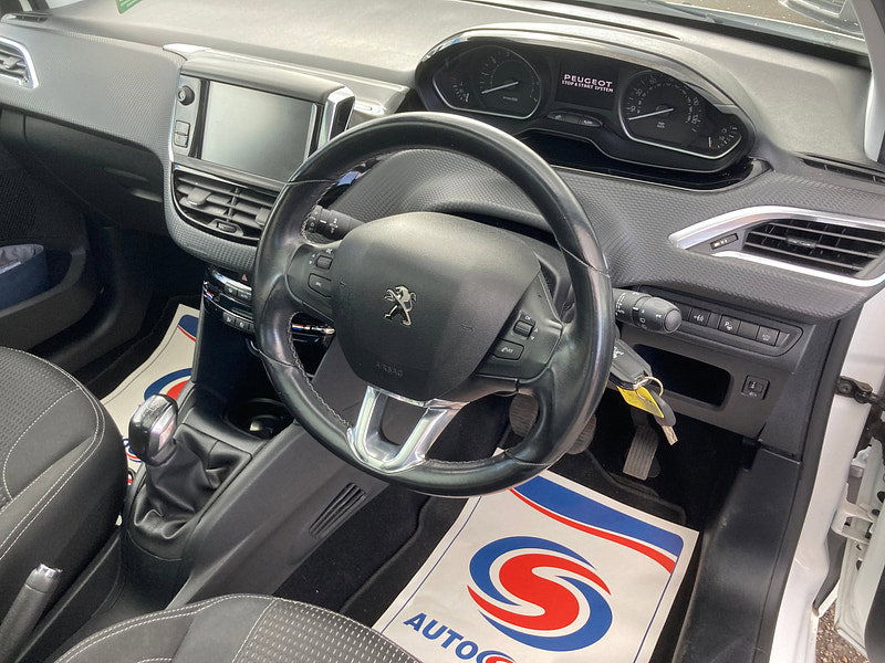 Peugeot 208 1.2 PureTech Tech Edition Hatchback 5dr Petrol Manual Euro 6 (s/s) (82 ps) 5dr Manual 2026