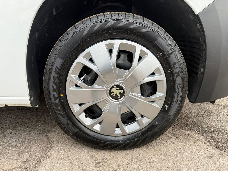 Peugeot Partner 1.5 BlueHDi 1000 Professional Premium Standard Panel Van 5dr Diesel Manual SWB Euro 6 (100 bhp) 5dr Manual 2026