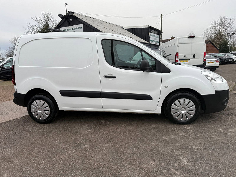 Peugeot Partner 1.6 HDi 850 S Panel Van 4dr Diesel Manual L1 (138 g/km, 90 bhp) 4dr Manual 2026