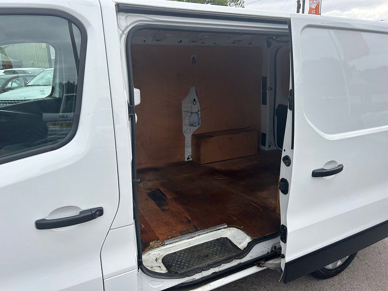 Renault Trafic 2.0 dCi ENERGY 28 Business+ Panel Van 5dr Diesel Manual SWB Standard Roof Euro 6 (s/s) (120 ps) 4dr Manual 2026