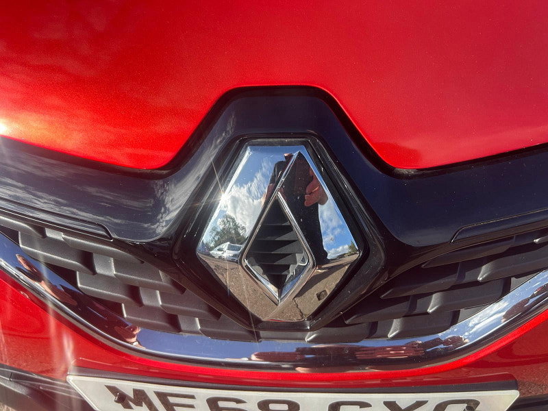 Renault Captur 0.9 TCe ENERGY Iconic SUV 5dr Petrol Manual Euro 6 (s/s) (90 ps) 5dr Manual 2026