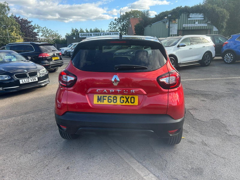 Renault Captur 0.9 TCe ENERGY Iconic SUV 5dr Petrol Manual Euro 6 (s/s) (90 ps) 5dr Manual 2026