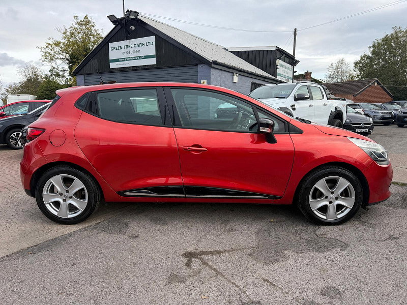 Renault Clio 1.2 16V Dynamique MediaNav Hatchback 5dr Petrol Manual Euro 5 (75 ps) 5dr Manual 2026