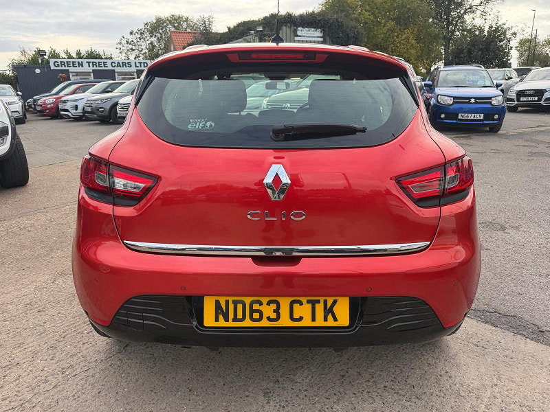Renault Clio 1.2 16V Dynamique MediaNav Hatchback 5dr Petrol Manual Euro 5 (75 ps) 5dr Manual 2026
