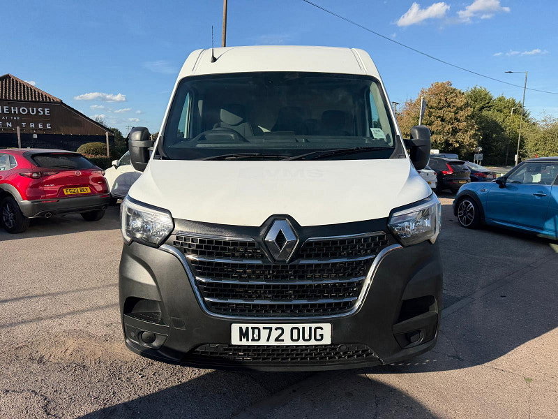 Renault Master 2.3 dCi 35 Business+ Panel Van 4dr Diesel Manual FWD LWB Medium Roof Euro 6 (135 ps) 3dr Manual 2026