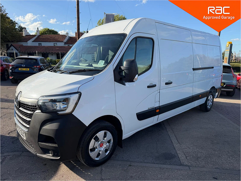 Renault Master 2.3 dCi 35 Business+ Panel Van 4dr Diesel Manual FWD LWB Medium Roof Euro 6 (135 ps) 3dr Manual 2026