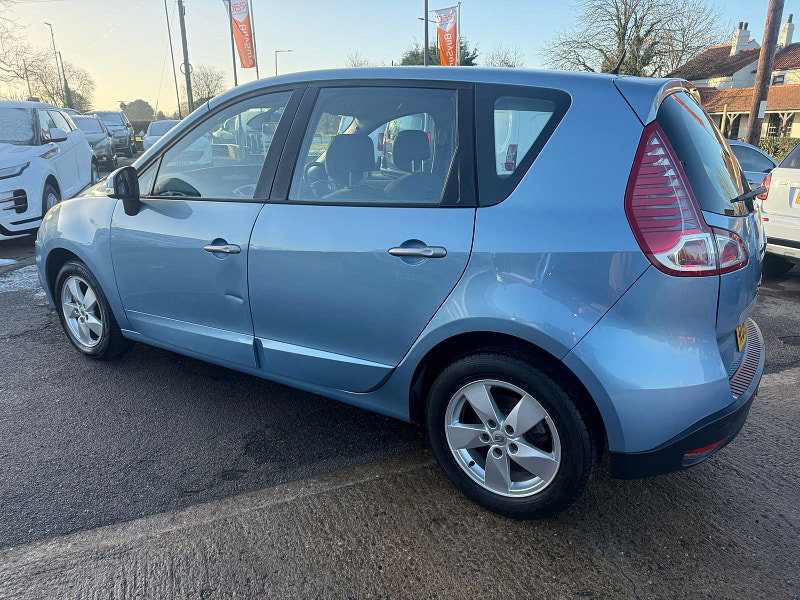 Renault Scenic 1.5 dCi Dynamique MPV 5dr Diesel Manual Euro 4 (106 ps) 5dr Manual 2026