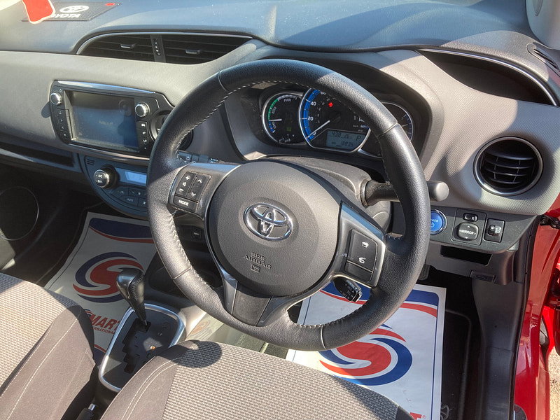Toyota Yaris 1.5 VVT-h Icon Hatchback 5dr Petrol Hybrid E-CVT Euro 6 (101 ps) 5dr Automatic 2026