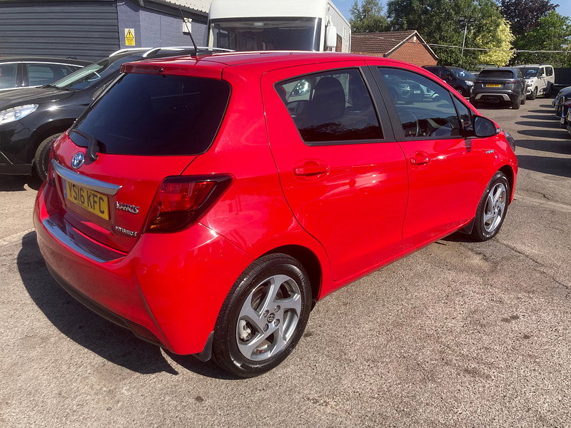 Toyota Yaris 1.5 VVT-h Icon Hatchback 5dr Petrol Hybrid E-CVT Euro 6 (101 ps) 5dr Automatic 2026