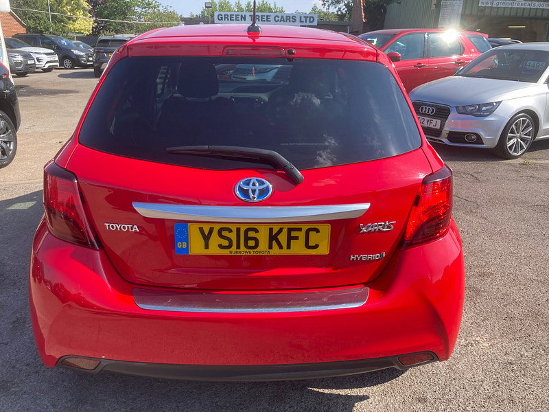 Toyota Yaris 1.5 VVT-h Icon Hatchback 5dr Petrol Hybrid E-CVT Euro 6 (101 ps) 5dr Automatic 2026