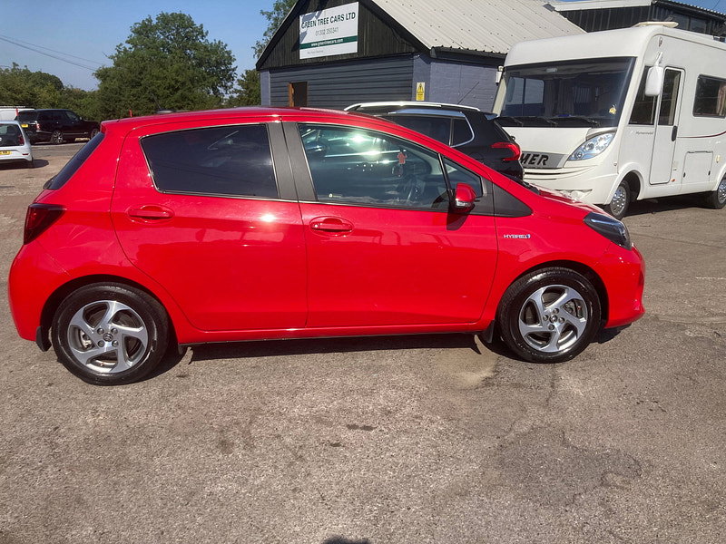 Toyota Yaris 1.5 VVT-h Icon Hatchback 5dr Petrol Hybrid E-CVT Euro 6 (101 ps) 5dr Automatic 2026