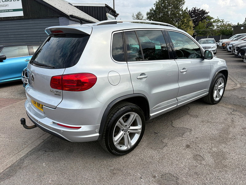 Volkswagen Tiguan 2.0 TDI BlueMotion Tech R-Line SUV 5dr Diesel Manual 4WD Euro 5 (s/s) (Nav) (140 ps) 5dr Manual 2026