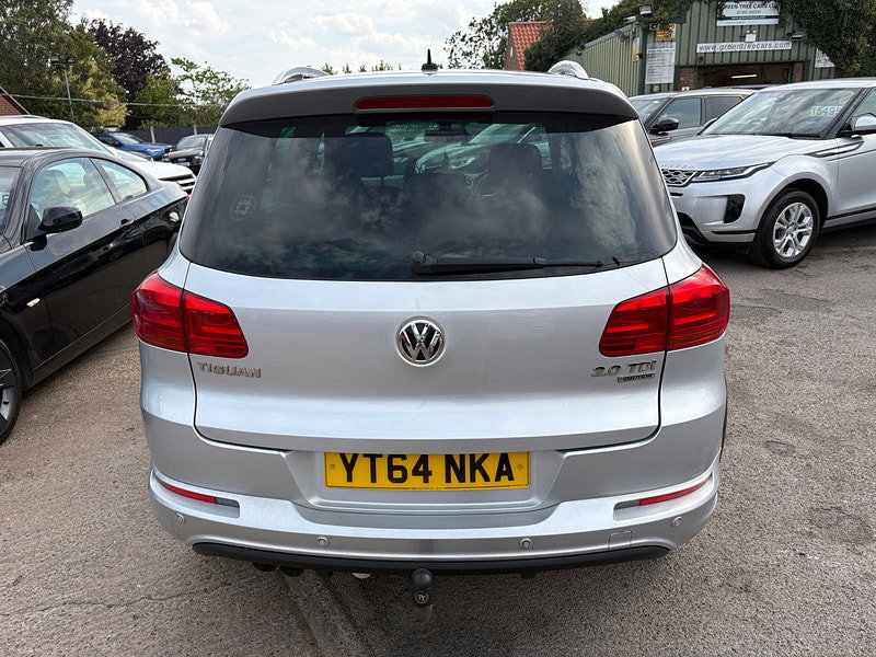 Volkswagen Tiguan 2.0 TDI BlueMotion Tech R-Line SUV 5dr Diesel Manual 4WD Euro 5 (s/s) (Nav) (140 ps) 5dr Manual 2026