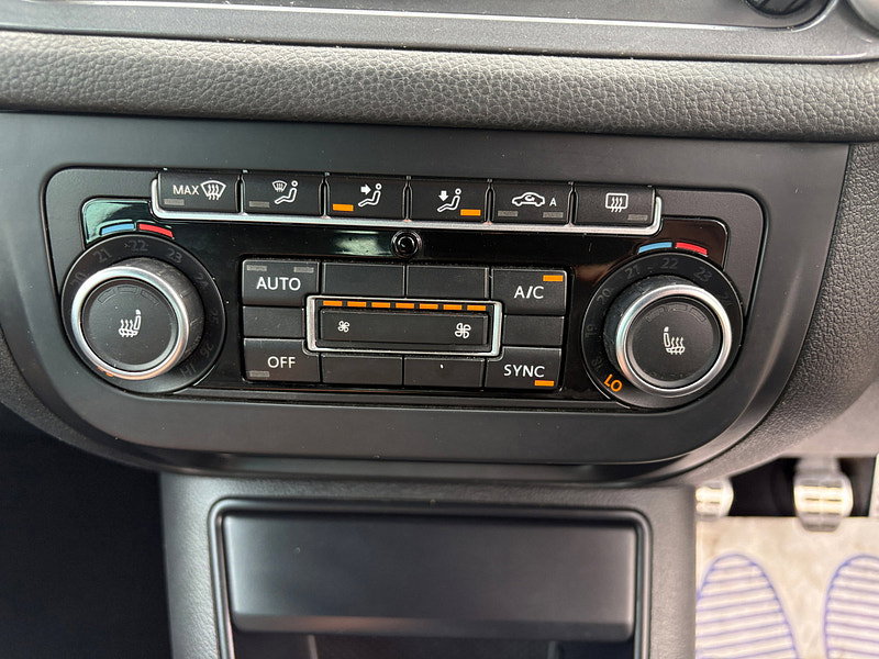 Volkswagen Tiguan 2.0 TDI BlueMotion Tech R-Line SUV 5dr Diesel Manual 4WD Euro 5 (s/s) (Nav) (140 ps) 5dr Manual 2026