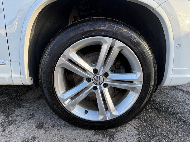 Volkswagen Tiguan 2.0 TDI BlueMotion Tech R-Line SUV 5dr Diesel Manual 4WD Euro 6 (s/s) (150 ps) 5dr Manual 2026
