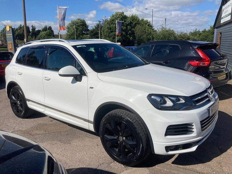 Volkswagen Touareg 3.0 TDI V6 BlueMotion Tech R-Line SUV 5dr Diesel Tiptronic 4WD Euro 5 (s/s) (245 ps) 5dr Automatic 2026