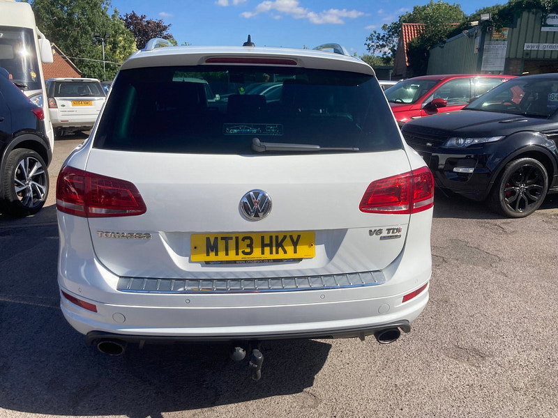 Volkswagen Touareg 3.0 TDI V6 BlueMotion Tech R-Line SUV 5dr Diesel Tiptronic 4WD Euro 5 (s/s) (245 ps) 5dr Automatic 2026