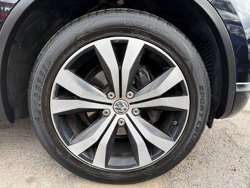Volkswagen Touareg 3.0 TDI V6 BlueMotion Tech R-Line SUV 5dr Diesel Tiptronic 4WD Euro 6 (s/s) (262 ps) 5dr Automatic 2026