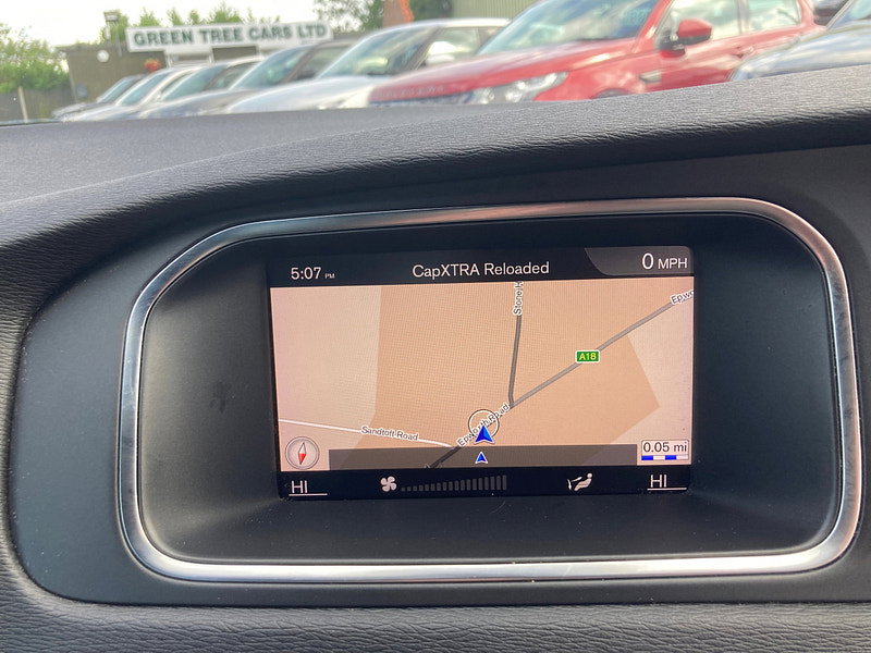 Volvo V40 1.5 T3 R-Design Nav Plus Hatchback 5dr Petrol Auto Euro 6 (s/s) (152 ps) 5dr Automatic 2026