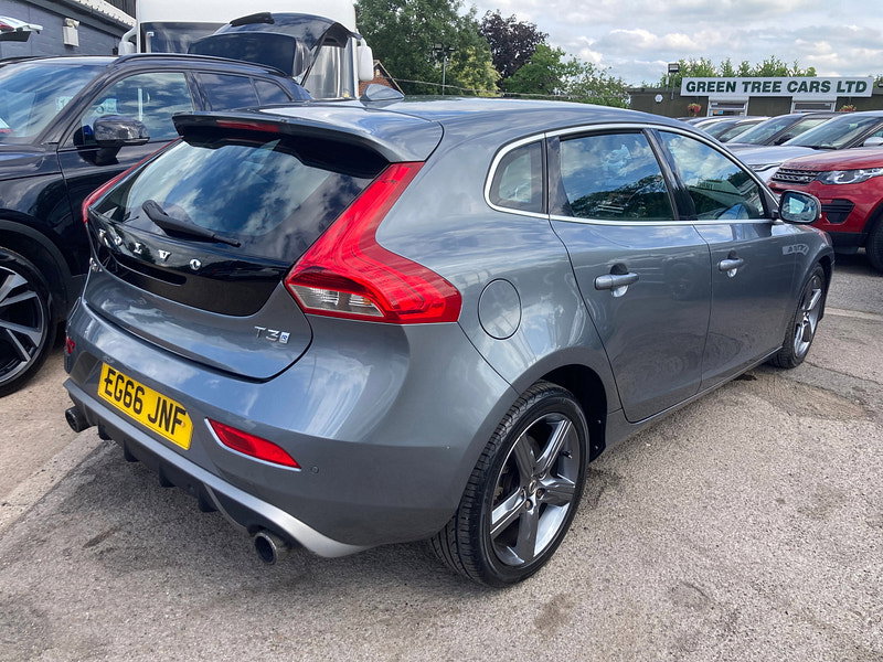 Volvo V40 1.5 T3 R-Design Nav Plus Hatchback 5dr Petrol Auto Euro 6 (s/s) (152 ps) 5dr Automatic 2026