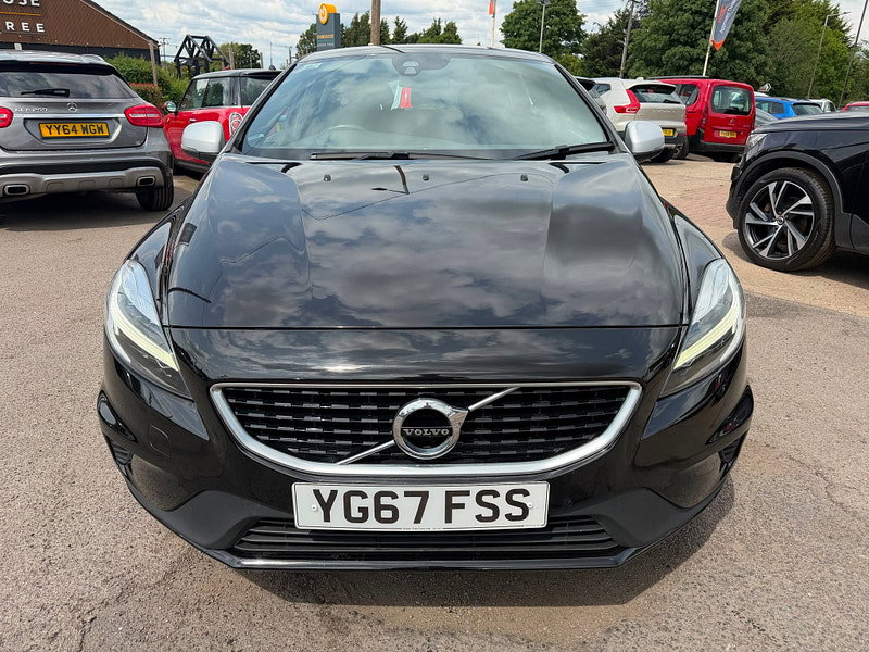 Volvo V40 2.0 T2 R-Design Hatchback 5dr Petrol Manual Euro 6 (s/s) (122 ps) 5dr Manual 2026