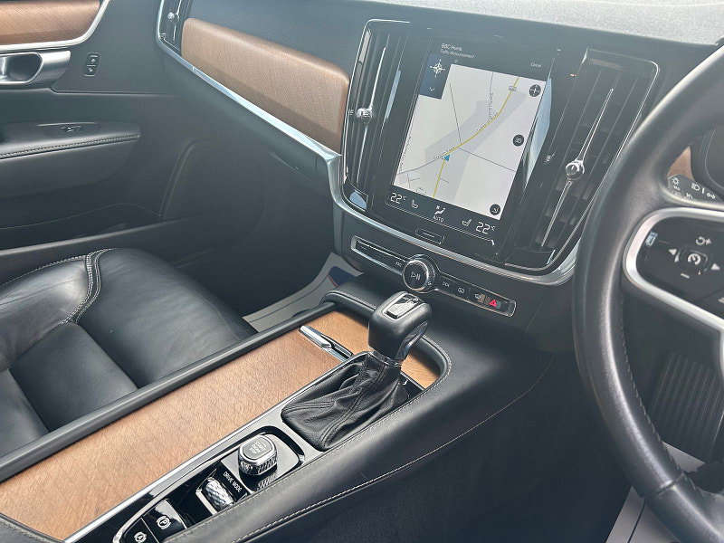 Volvo V90 2.0 D4 Inscription Estate 5dr Diesel Auto Euro 6 (s/s) (190 ps) 5dr Automatic 2026