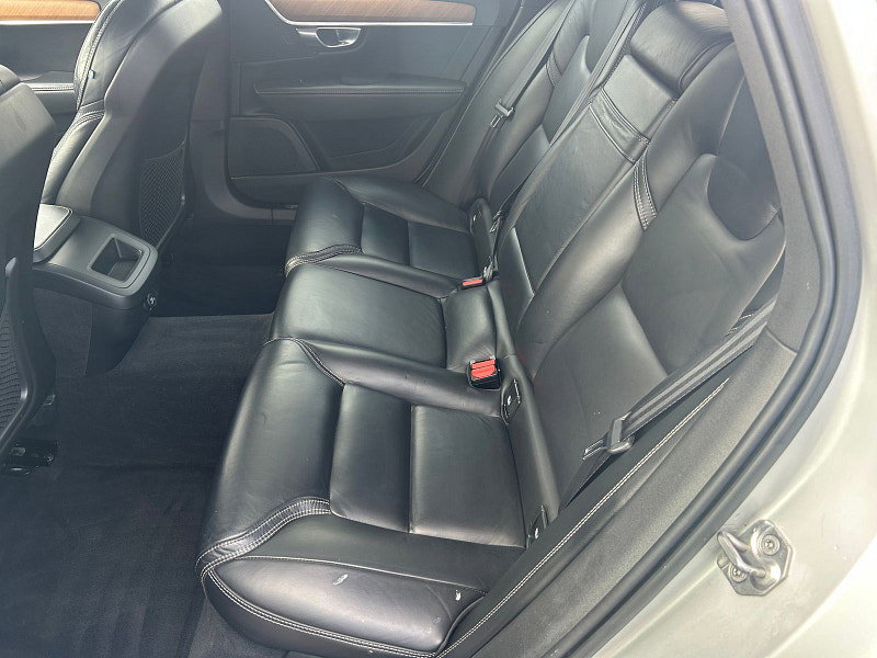 Volvo V90 2.0 D4 Inscription Estate 5dr Diesel Auto Euro 6 (s/s) (190 ps) 5dr Automatic 2026