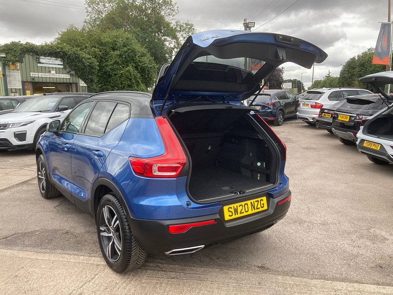 Volvo XC40 2.0 T4 R-Design SUV 5dr Petrol Auto Euro 6 (s/s) (190 ps) 5dr Automatic 2026