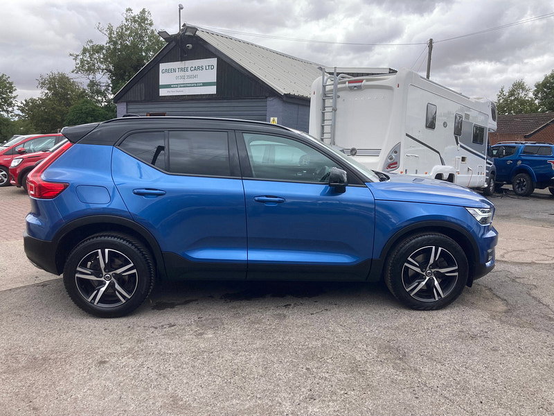 Volvo XC40 2.0 T4 R-Design SUV 5dr Petrol Auto Euro 6 (s/s) (190 ps) 5dr Automatic 2026