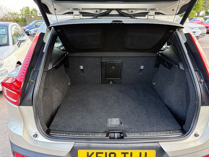 Volvo XC40 2.0 D3 Inscription SUV 5dr Diesel Auto Euro 6 (s/s) (150 ps) 5dr Automatic 2026