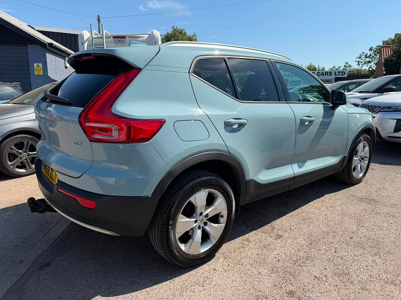 Volvo XC40 2.0 D3 Momentum Pro SUV 5dr Diesel Manual Euro 6 (s/s) (150 ps) 5dr Manual 2026
