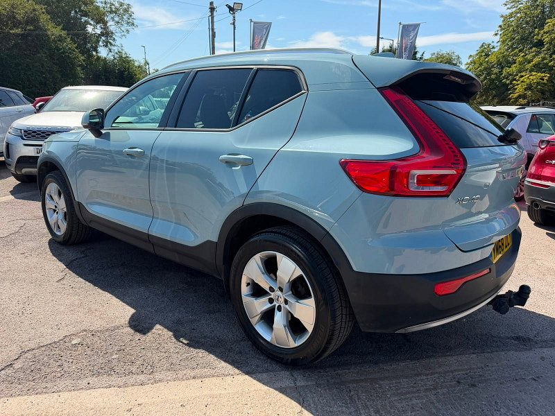 Volvo XC40 2.0 D3 Momentum Pro SUV 5dr Diesel Manual Euro 6 (s/s) (150 ps) 5dr Manual 2026