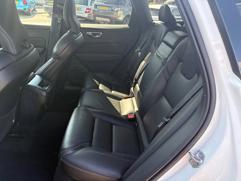 Volvo XC60 2.0 T5 Inscription SUV 5dr Petrol Auto Euro 6 (s/s) (250 ps) 5dr Automatic 2026