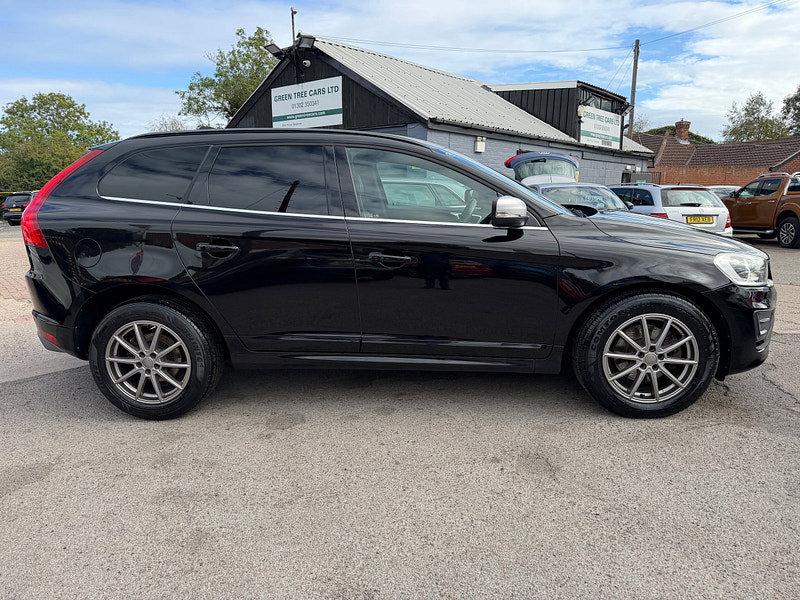 Volvo XC60 2.4 D5 R-Design Nav SUV 5dr Diesel Auto AWD Euro 6 (s/s) (220 ps) 5dr Automatic 2026