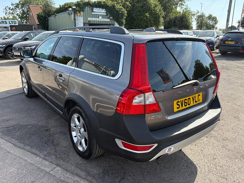 Volvo XC70 2.4 D5 SE Lux Estate 5dr Diesel Geartronic AWD Euro 5 (205 ps) 5dr Automatic 2026