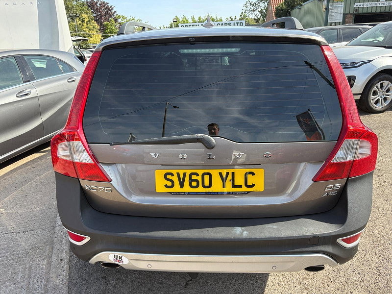 Volvo XC70 2.4 D5 SE Lux Estate 5dr Diesel Geartronic AWD Euro 5 (205 ps) 5dr Automatic 2026