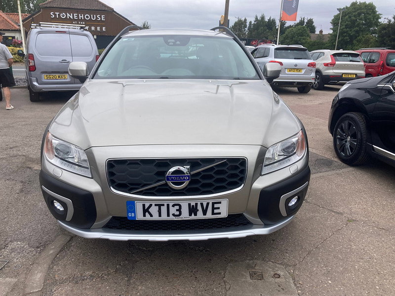 Volvo XC70 2.4 D5 SE Lux Estate 5dr Diesel Geartronic AWD Euro 5 (215 ps) 5dr Automatic 2026