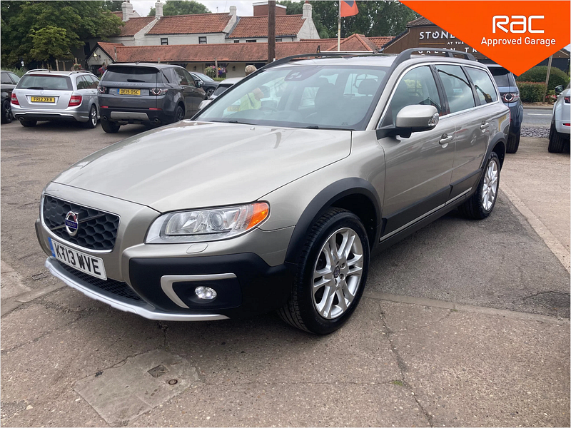 Volvo XC70 2.4 D5 SE Lux Estate 5dr Diesel Geartronic AWD Euro 5 (215 ps) 5dr Automatic 2026